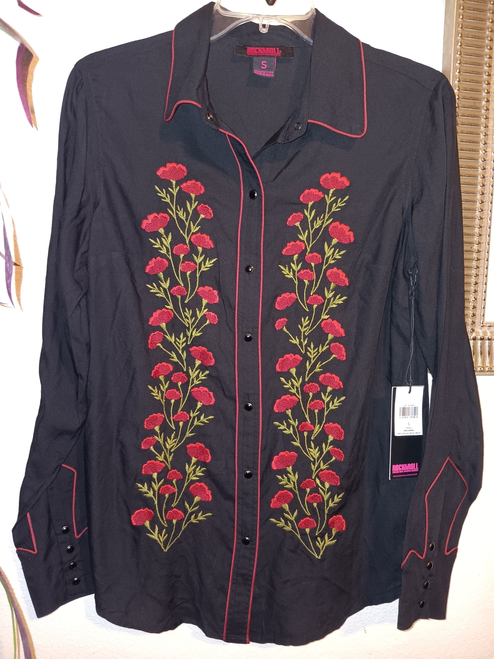 Rock & Roll Women's Embroidered Snap Shirt
